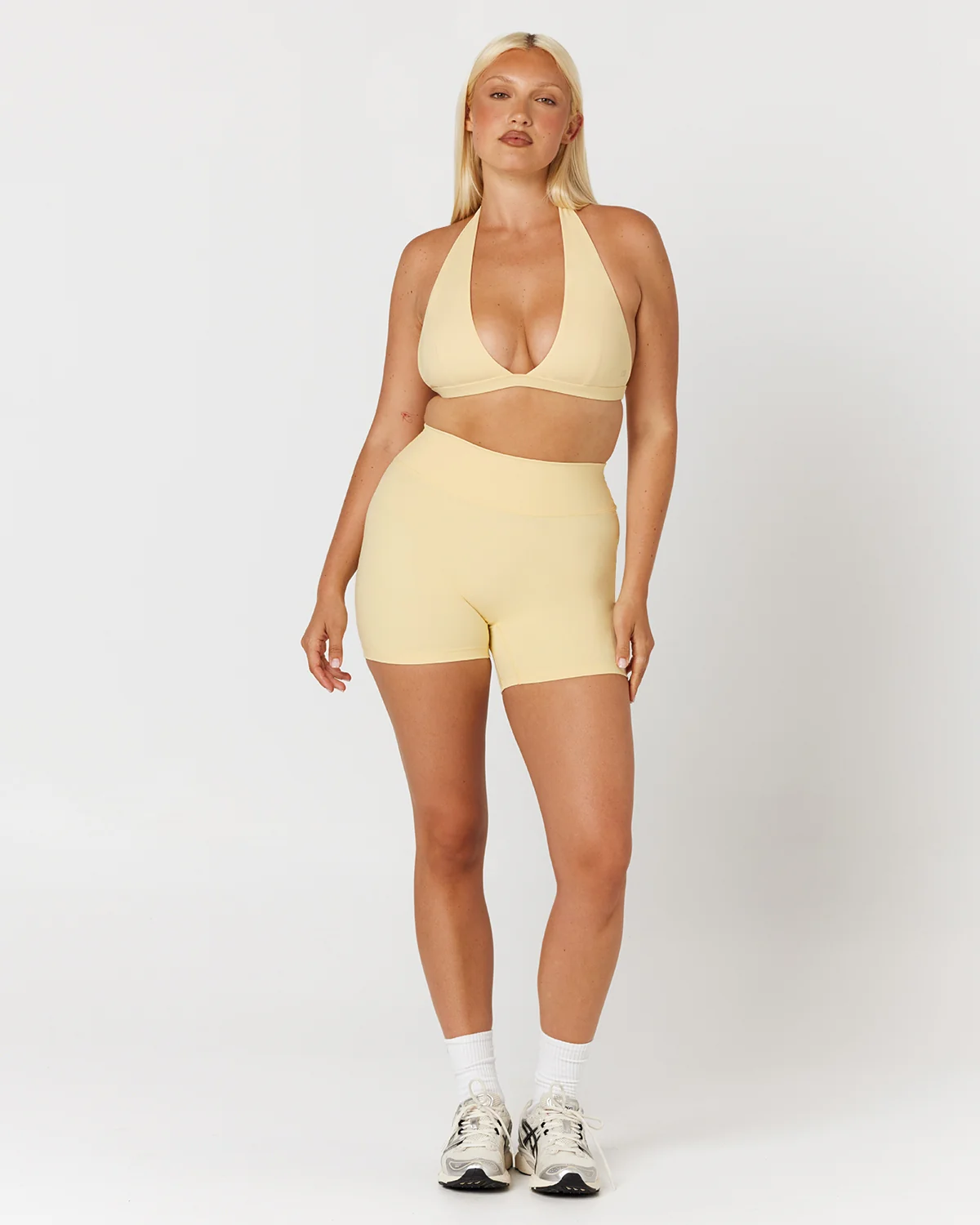 Form Invisible Scrunch Shorts 5" | Butter - Image 5