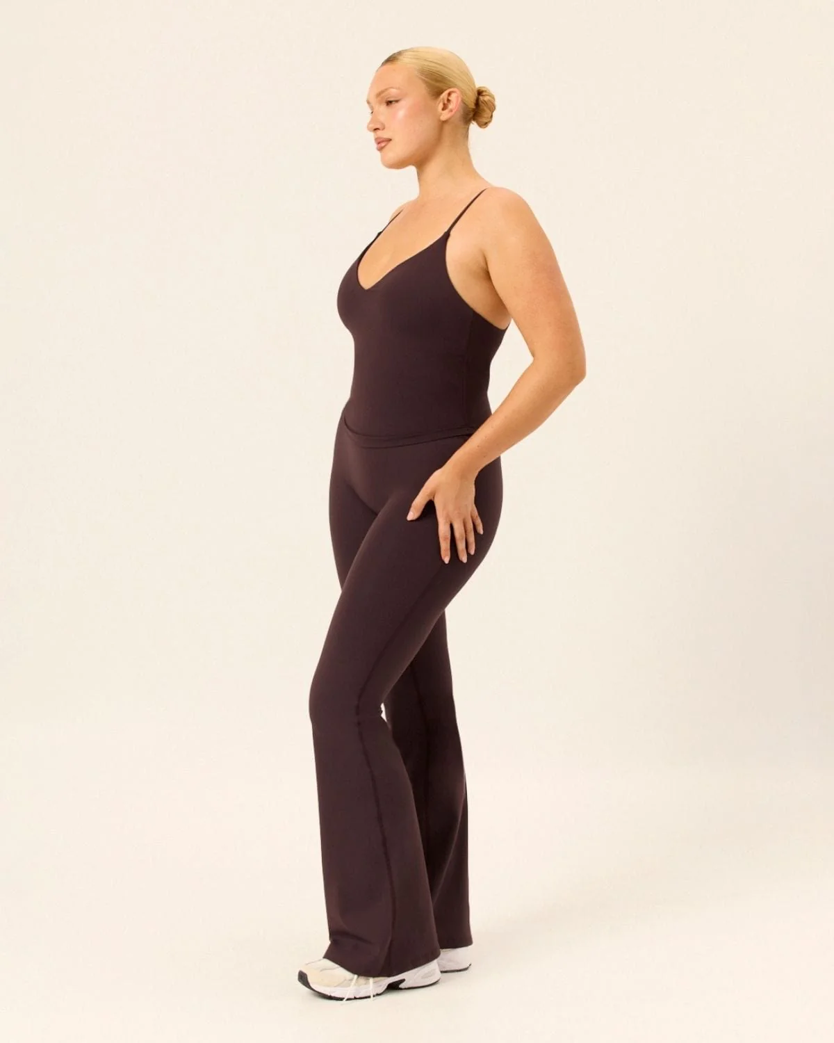 Form Invisible Scrunch Flare Leggings Tall | Espresso - Image 3
