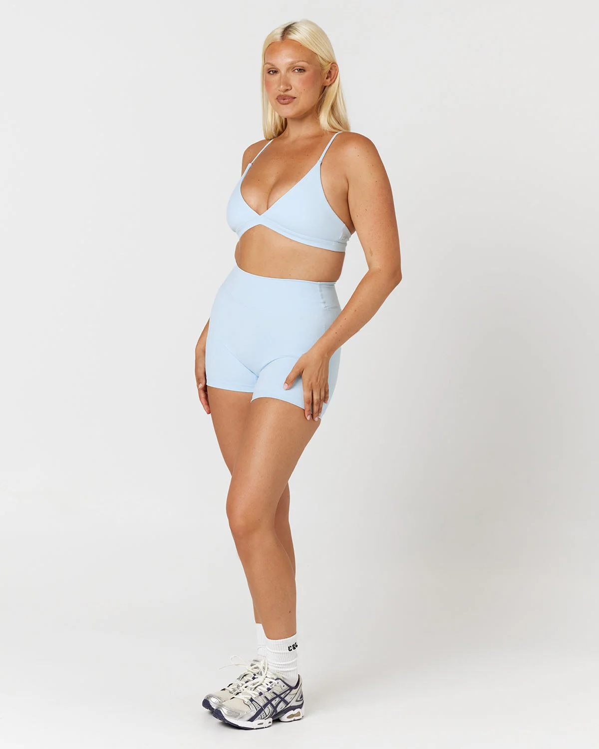 Form Invisible Scrunch Shorts 4" | Powder Blue - Image 5