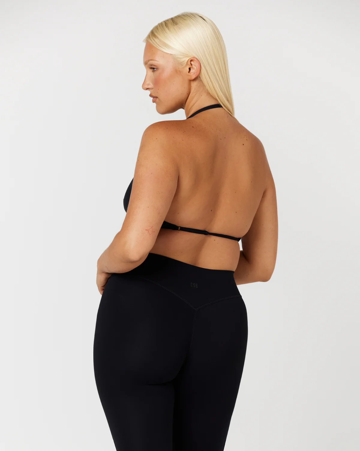 Form Micro Halter V Crop | Black - Image 3