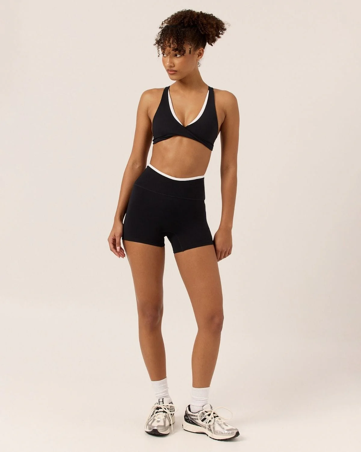 Serenity Dip Shorts 4" | Two Tone - Image 6