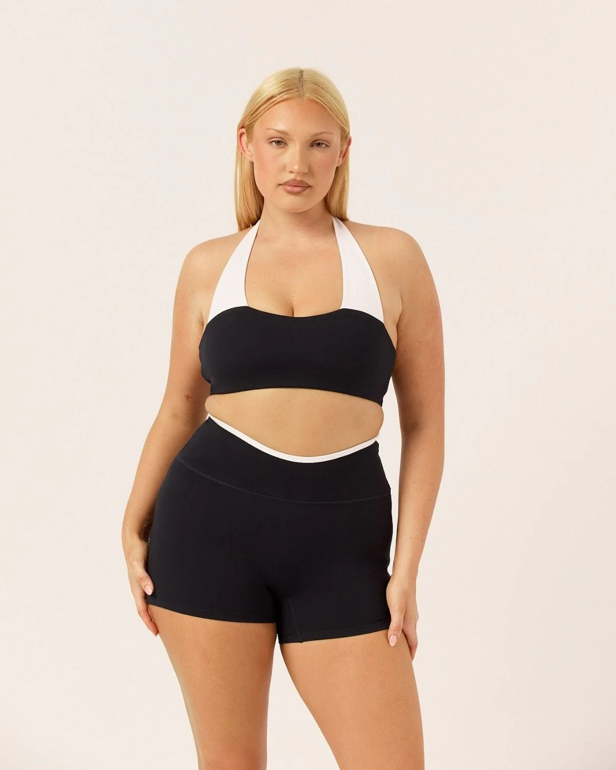 Serenity Dip Shorts 4" | Two Tone - Image 7