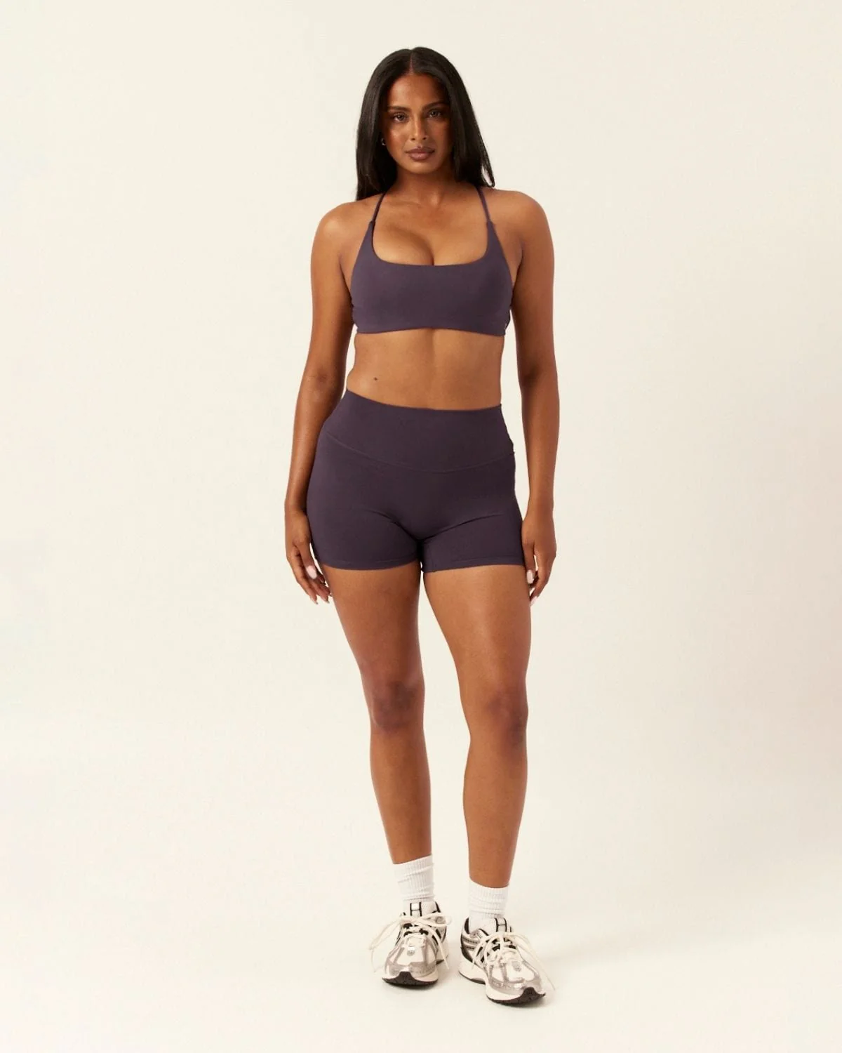 Serenity Invisible Scrunch Shorts 4" | Plum - Image 4