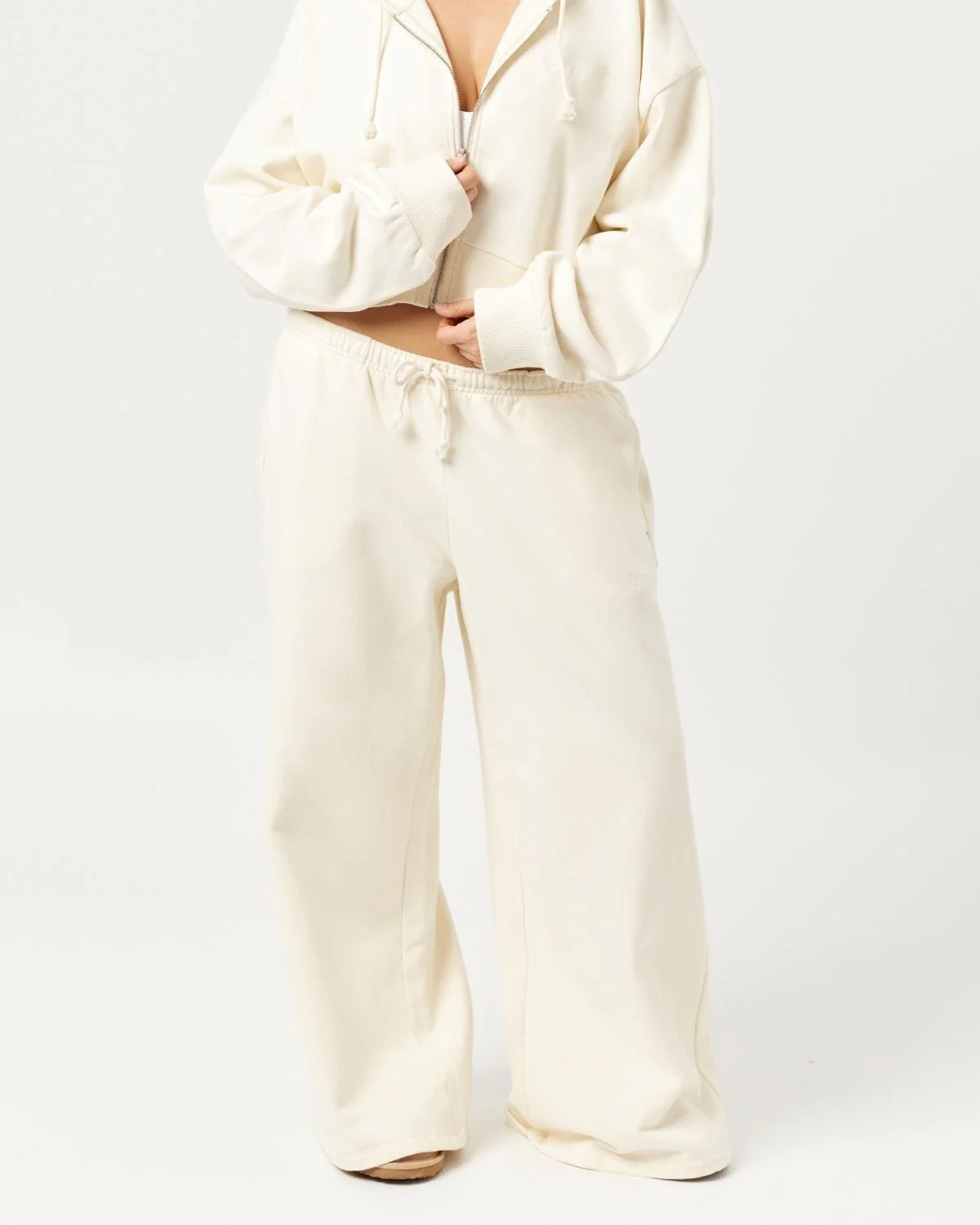 Wide Leg Sweatpants | Milk - Image 11